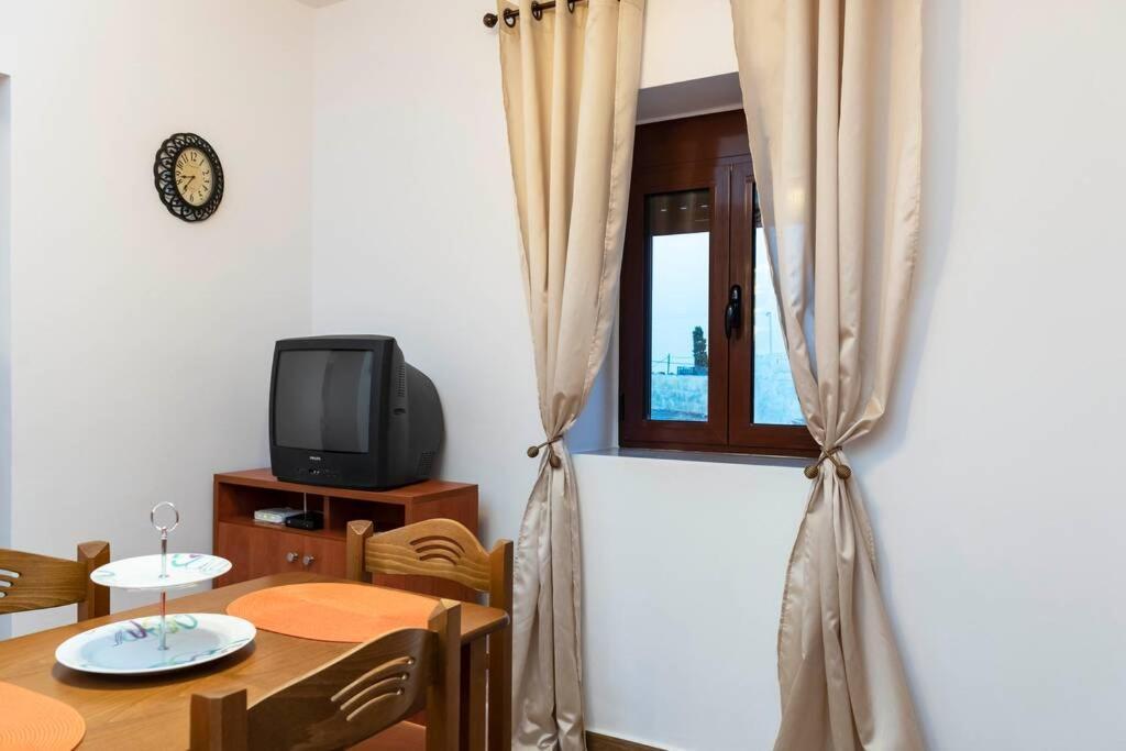 Paraspori Traditional Home With View المظهر الخارجي الصورة